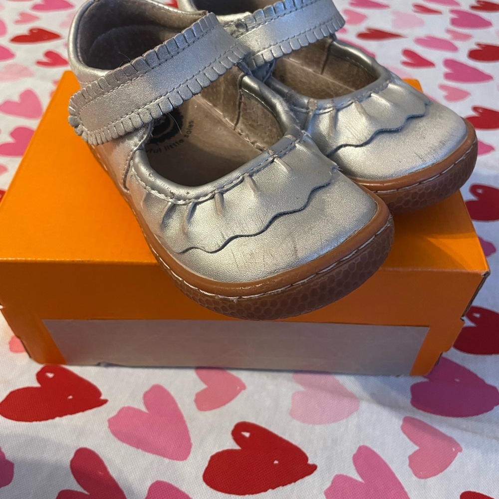 Livie & Luca 
Silver 
Toddler 6